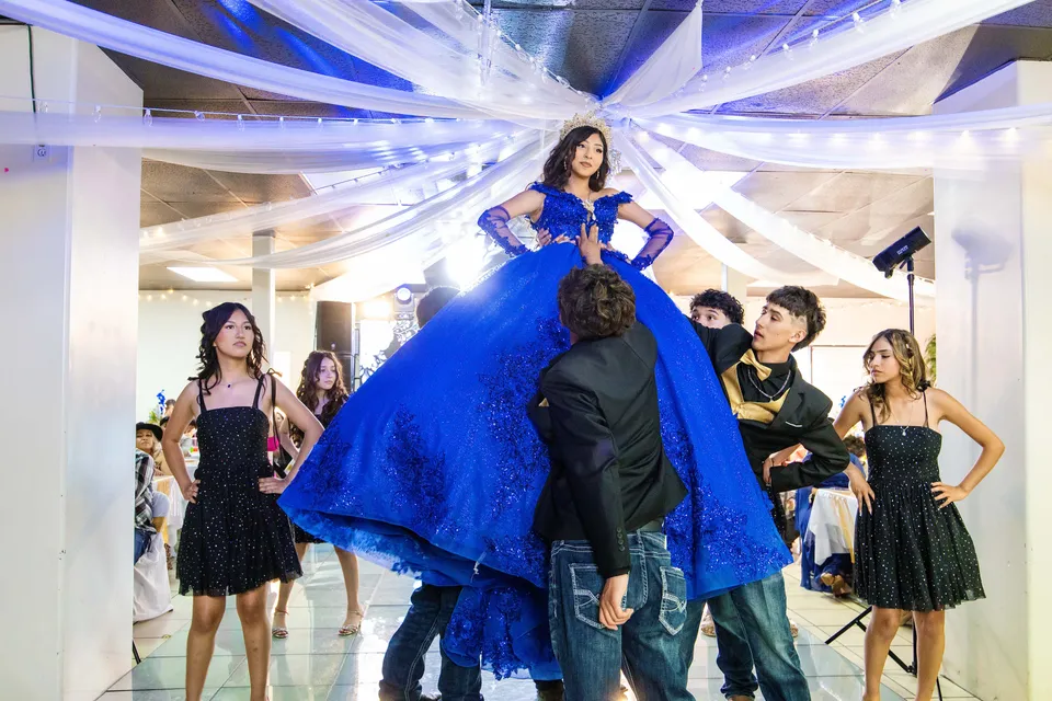 Quinceañera celebration photographed by New Diamond Productions — photograph 145