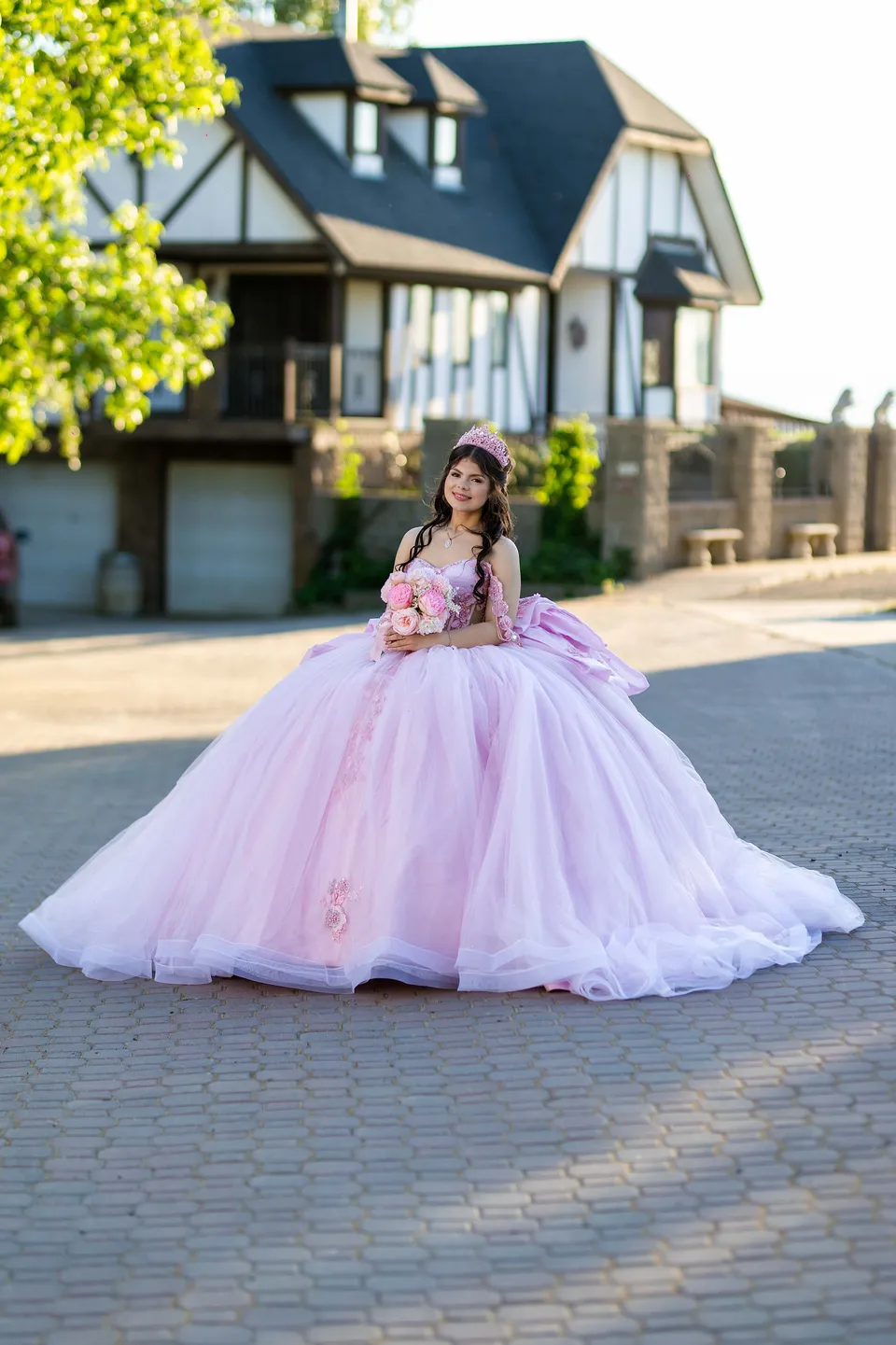 Quinceañera celebration photographed by New Diamond Productions — photograph 119