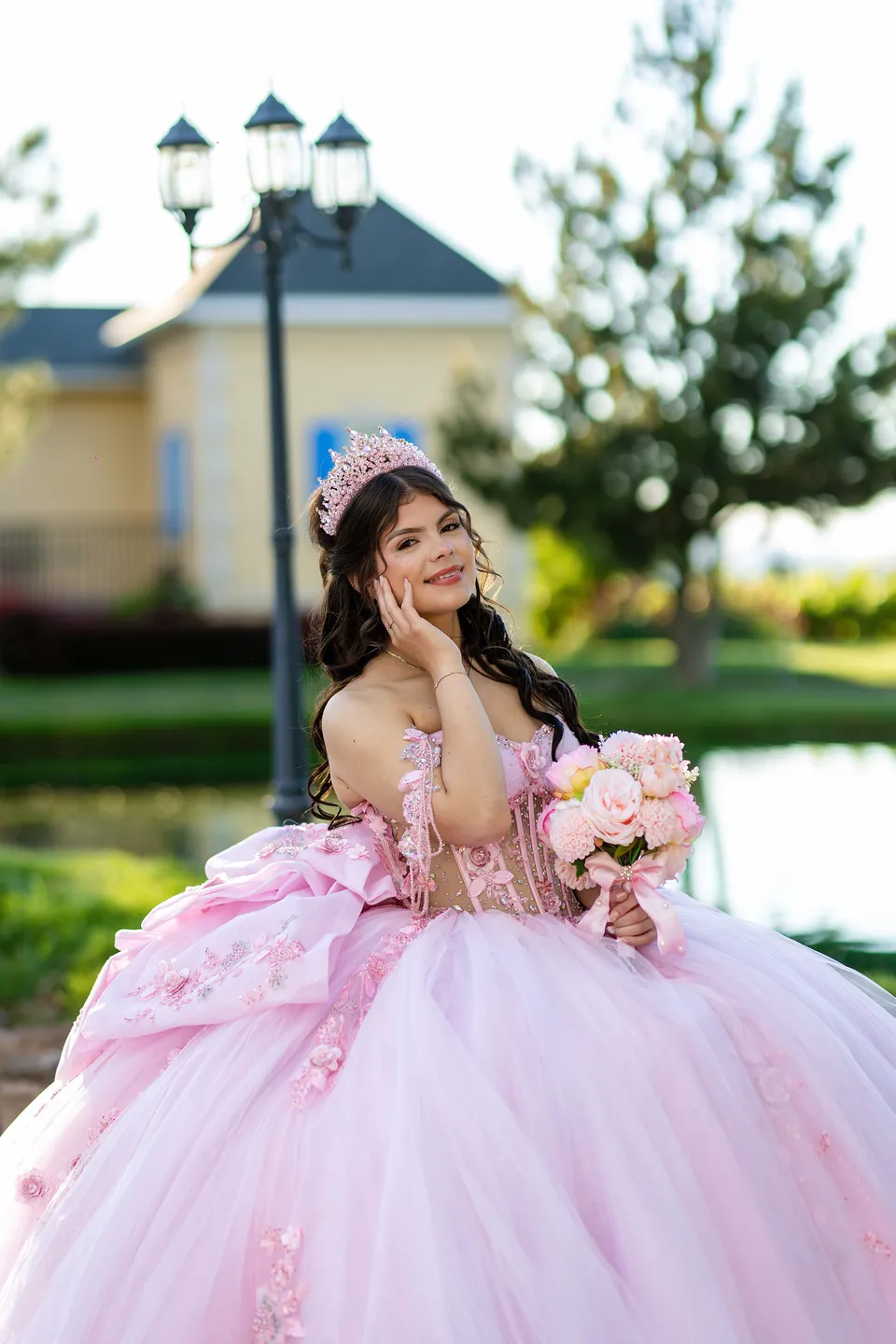 Quinceañera celebration photographed by New Diamond Productions — photograph 117